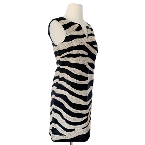 Michael kors zebra embroidered dress size 4P - Picture 4 of 6